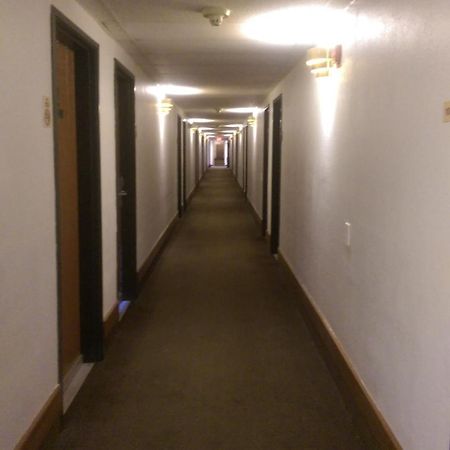 Days Inn & Suites By Wyndham Caseyville Zewnętrze zdjęcie